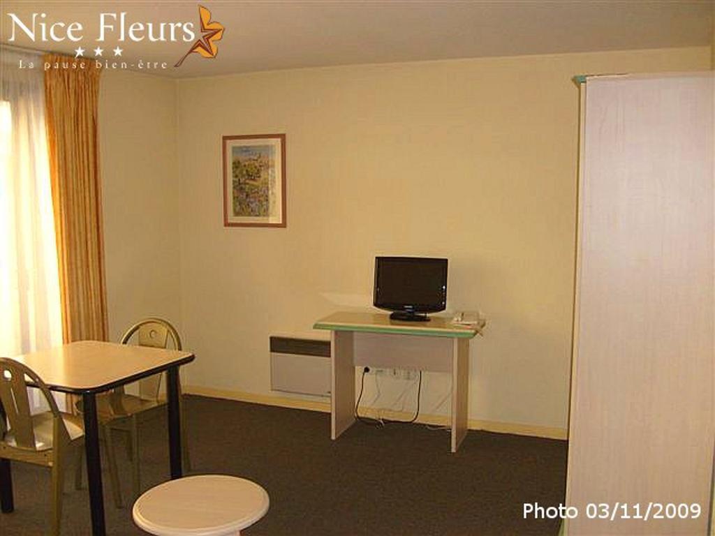 Nice Fleurs Apart'Hotel Habitación foto